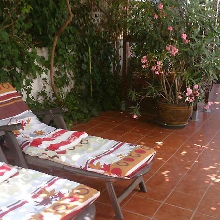 Madamme Curie Apartment Torrevieja Eksteriør bilde