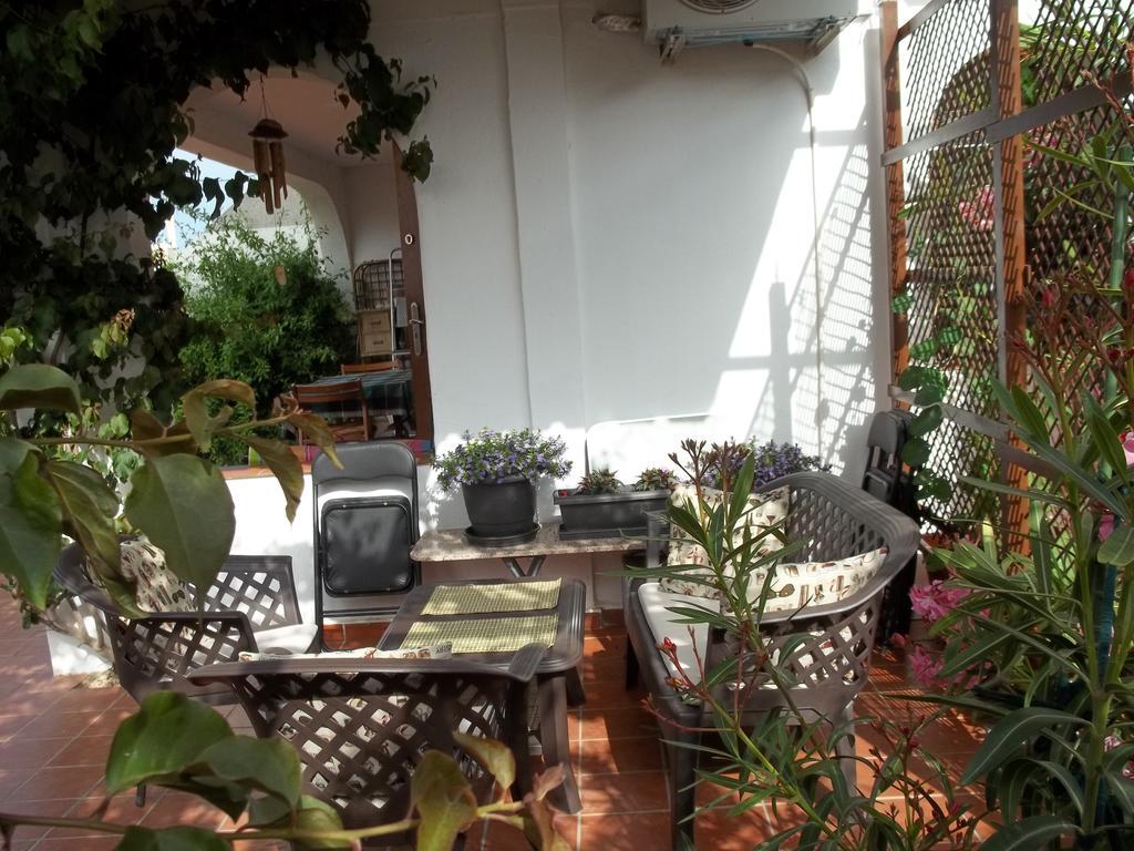 Madamme Curie Apartment Torrevieja Eksteriør bilde