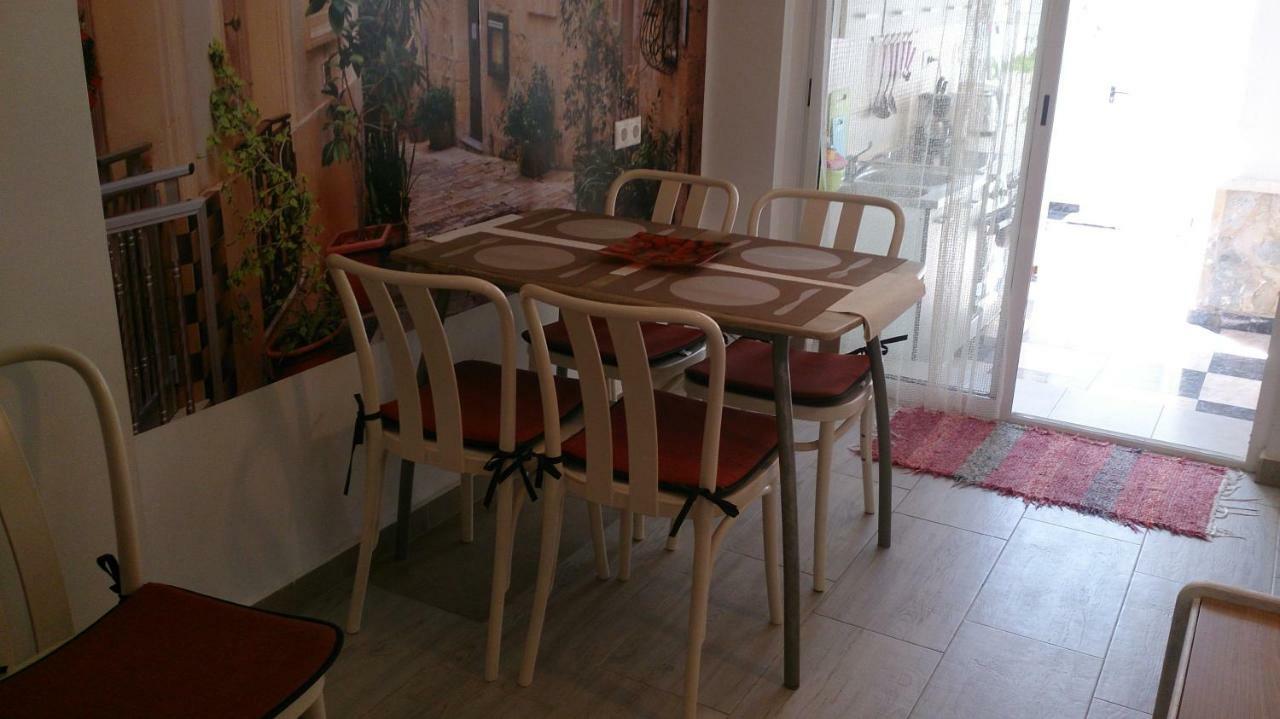 Madamme Curie Apartment Torrevieja Eksteriør bilde